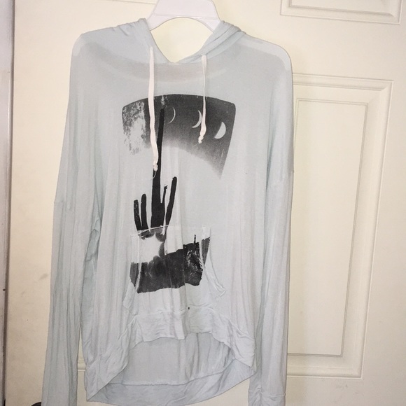 light blue sweatshirt/flowy top - Picture 1 of 1